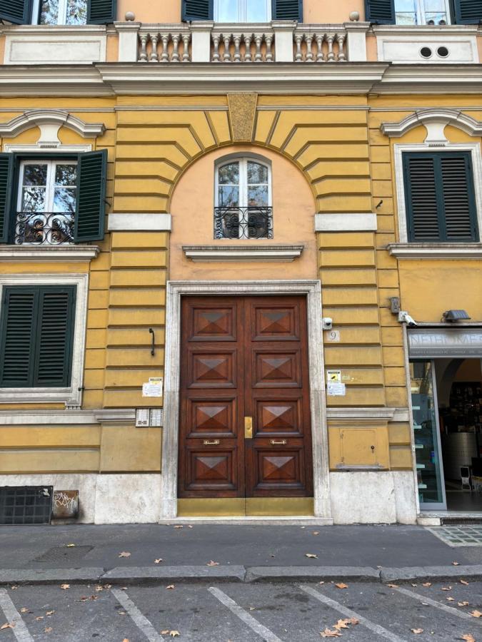 Vatican Tiny House Rome Exterior photo